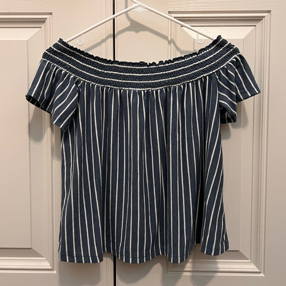 American Eagle Off the Shoulder Top